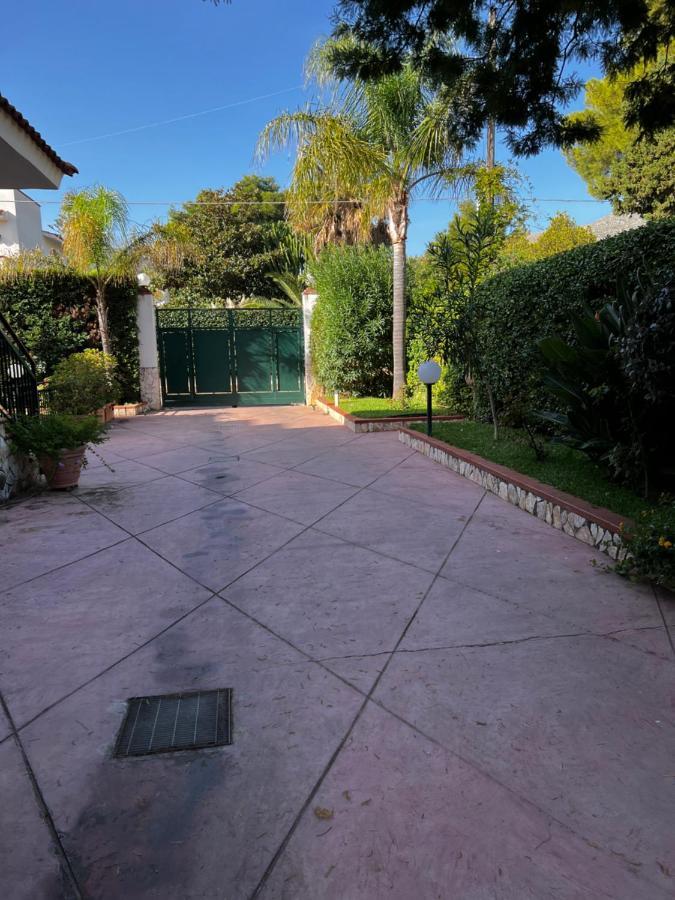 Villa Fugari Mondello Palermo Exterior photo